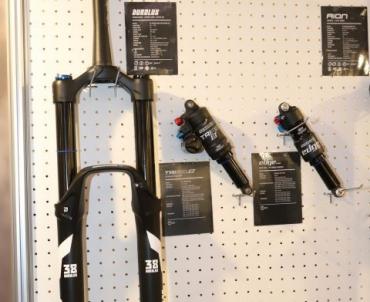 SR Suntour Durolux 38 Suspension Fork